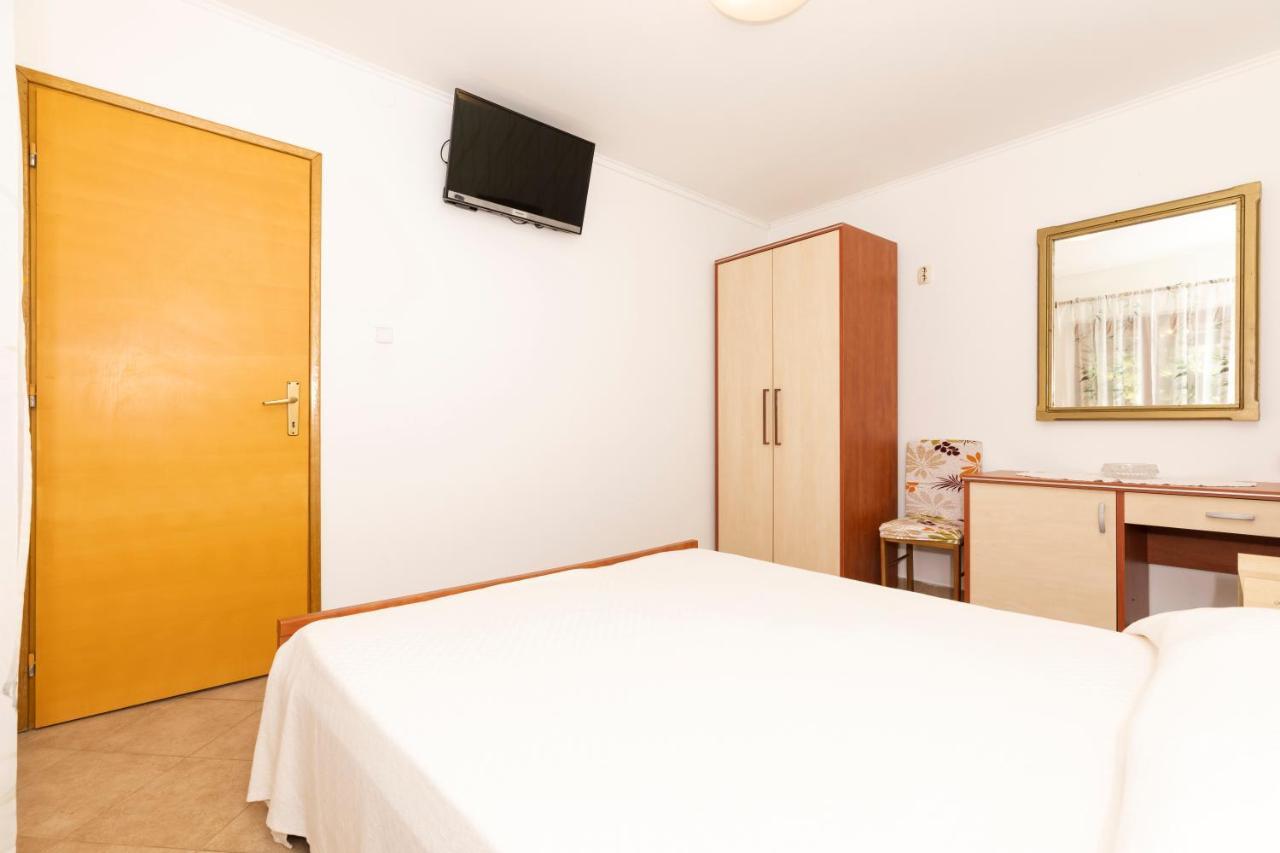 Apartments Dominik Mali Lošinj Dış mekan fotoğraf