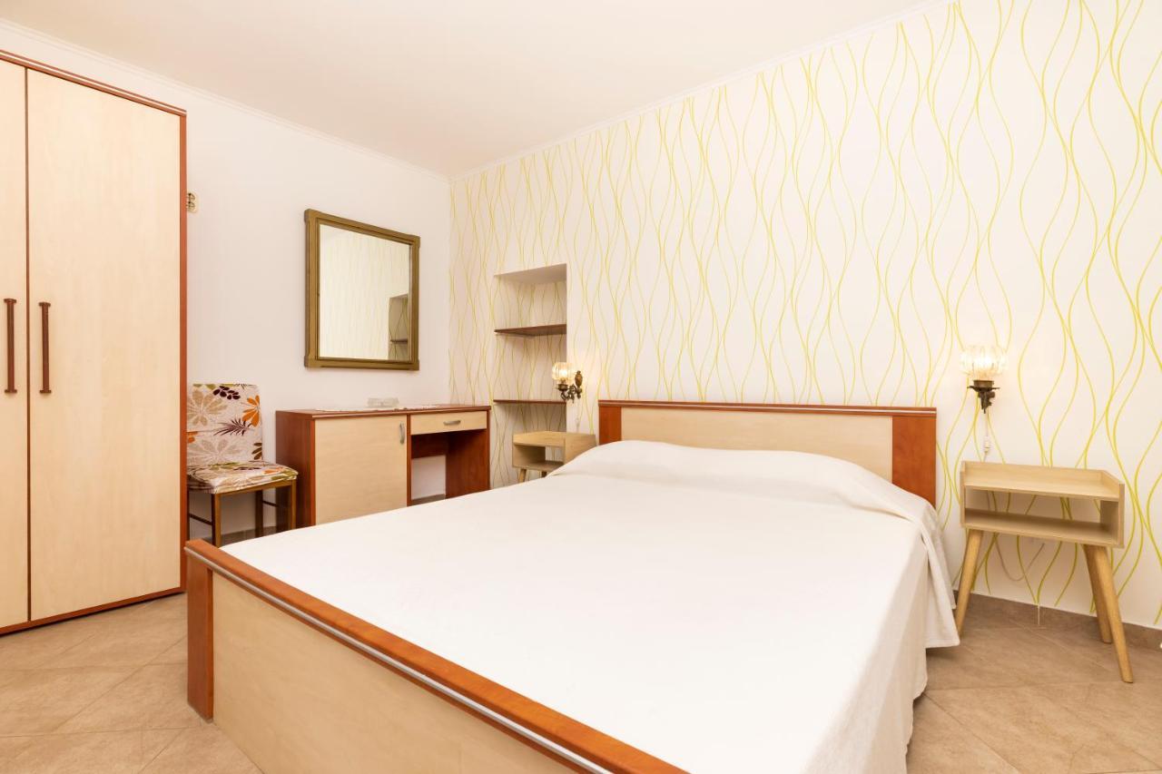 Apartments Dominik Mali Lošinj Dış mekan fotoğraf
